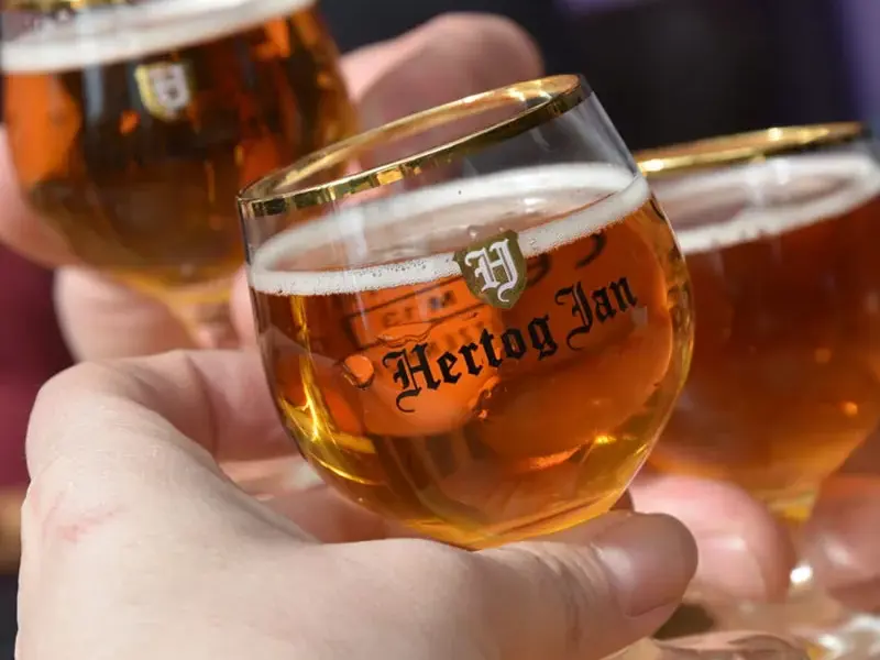 Burgers & Beer or wine